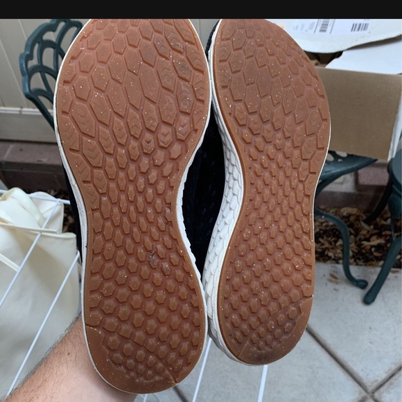 New Balance Fresh Foam in black. Size 11.5 - Picture 4 of 5